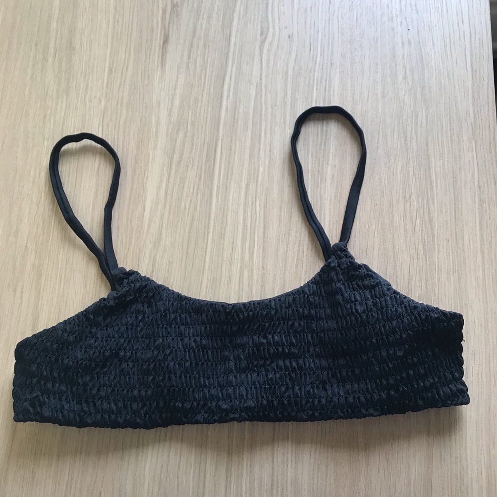 Black bikini top